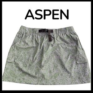 Aspen Green on Green Leaf Print Nylon Belted Cargo Mini Hiking Skirt (XL)